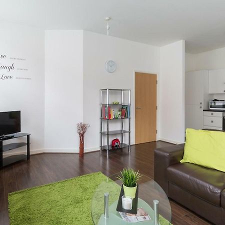 J Quarter - Sleeps 5 Long Term & Families Comfortably, 4 Beds, 2 Bathrooms Birmingham Esterno foto