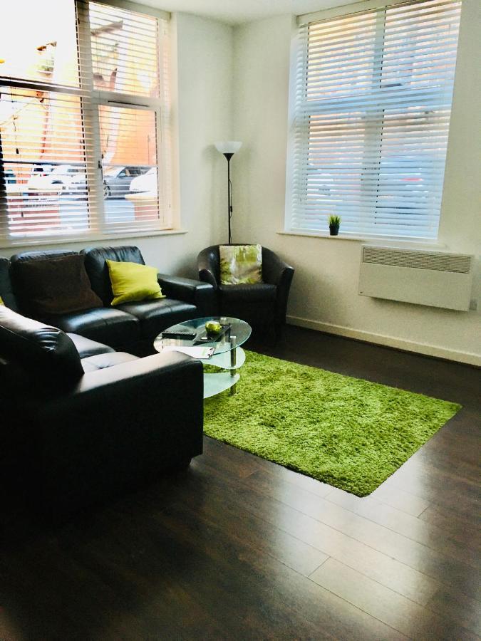 J Quarter - Sleeps 5 Long Term & Families Comfortably, 4 Beds, 2 Bathrooms Birmingham Esterno foto